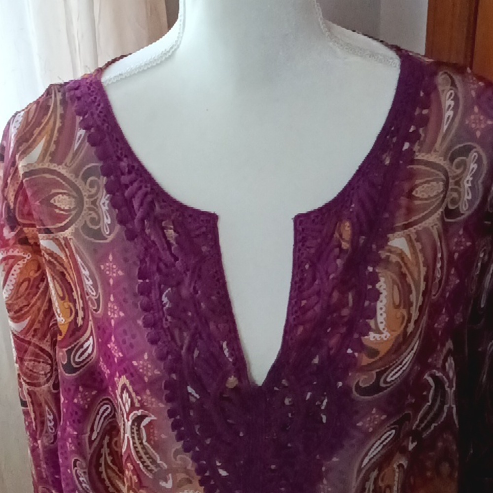 East 5th, Woman's Top/Tunic